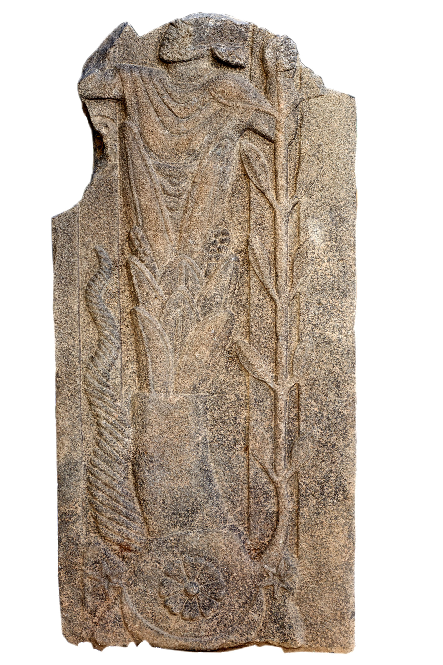 Basaltstele mit unbekannter Götterdarstellung, Foto: Peter Jülich