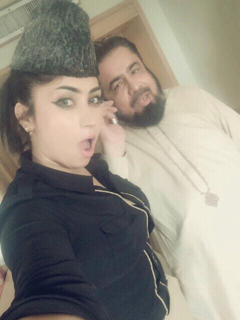 Qandeel Baloch mit Mufti Qawi