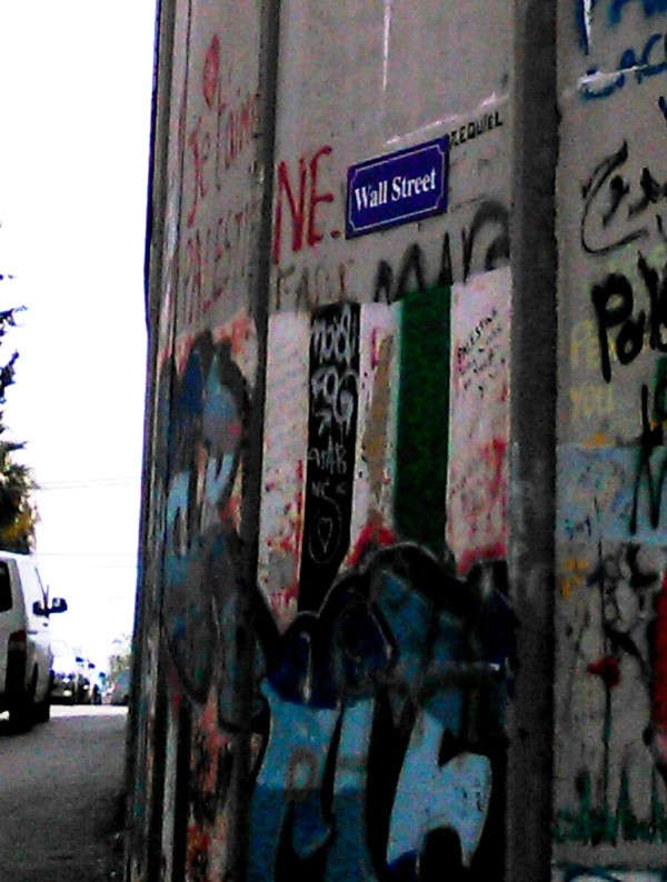 Wie bei der Berliner Mauer: bitterer Humor