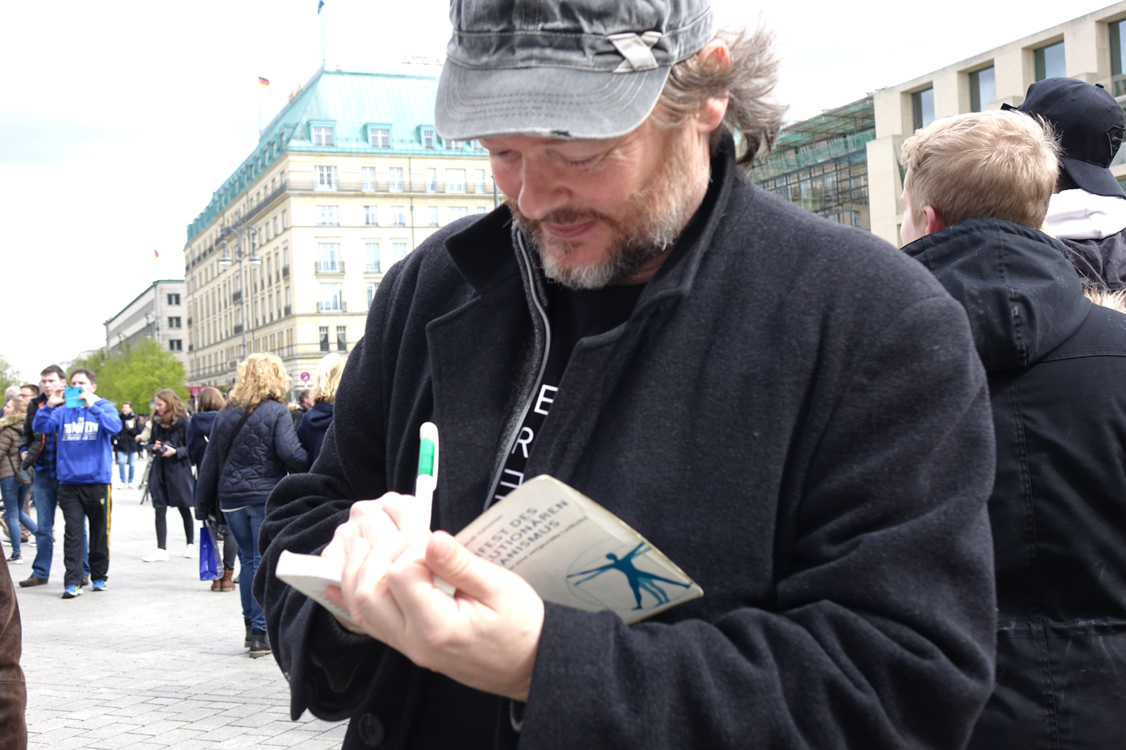 Michael Schmidt-Salomon signiert