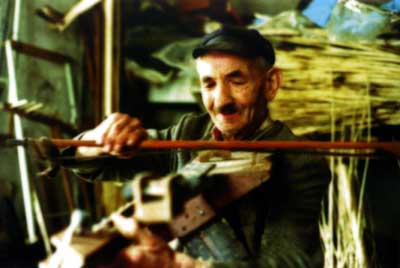 Gustav Mesmer in seiner Werkstatt