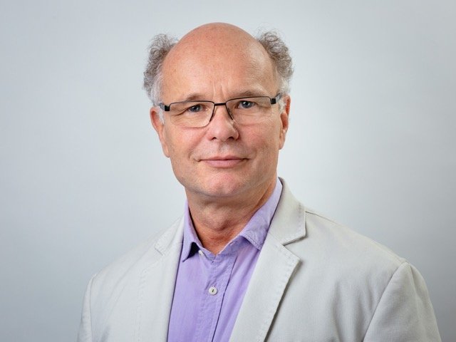 Sebastian Gäns leitet das Institut für Sexualpädagogik. Das ISP wird von einem Verein getragen, der sich über Tagungen und Fortbildungen finanziert. Foto: Sebastian Gäns