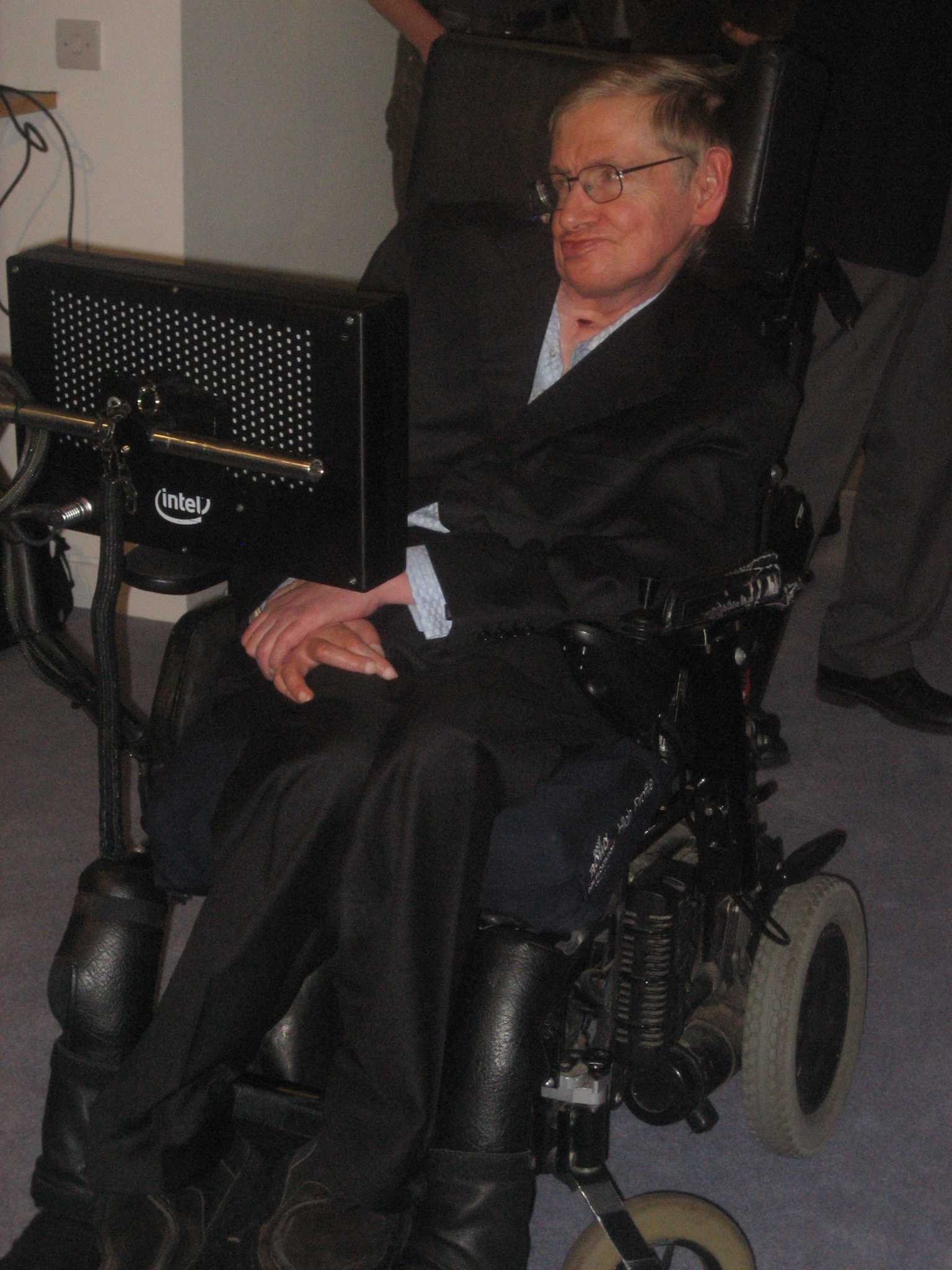 Hawking bei der Eröffnung des Centre for Theoretical Cosmology 2007 in Cambridge. (Foto: R. Vaas)