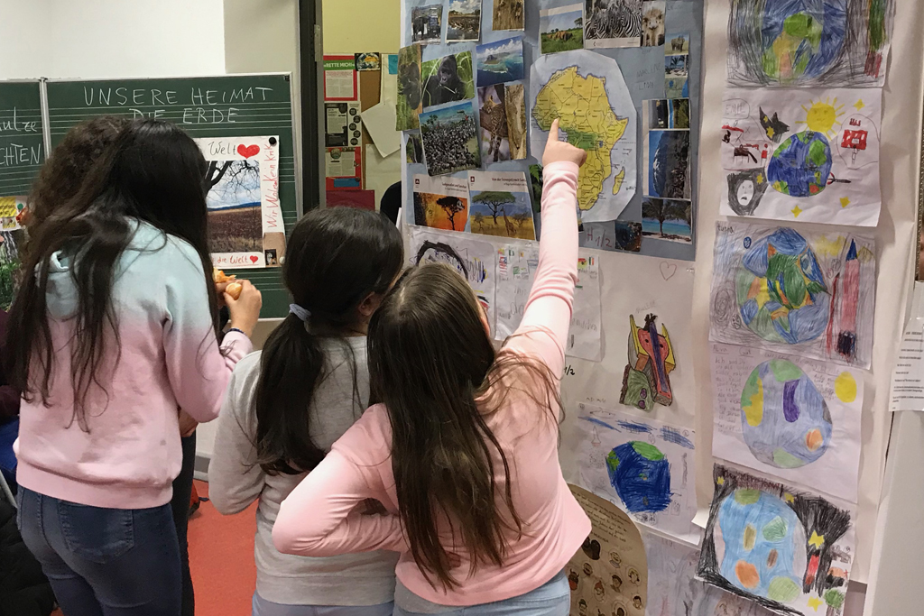 Kinder in der Ausstellung, Foto: © F. Nicolai