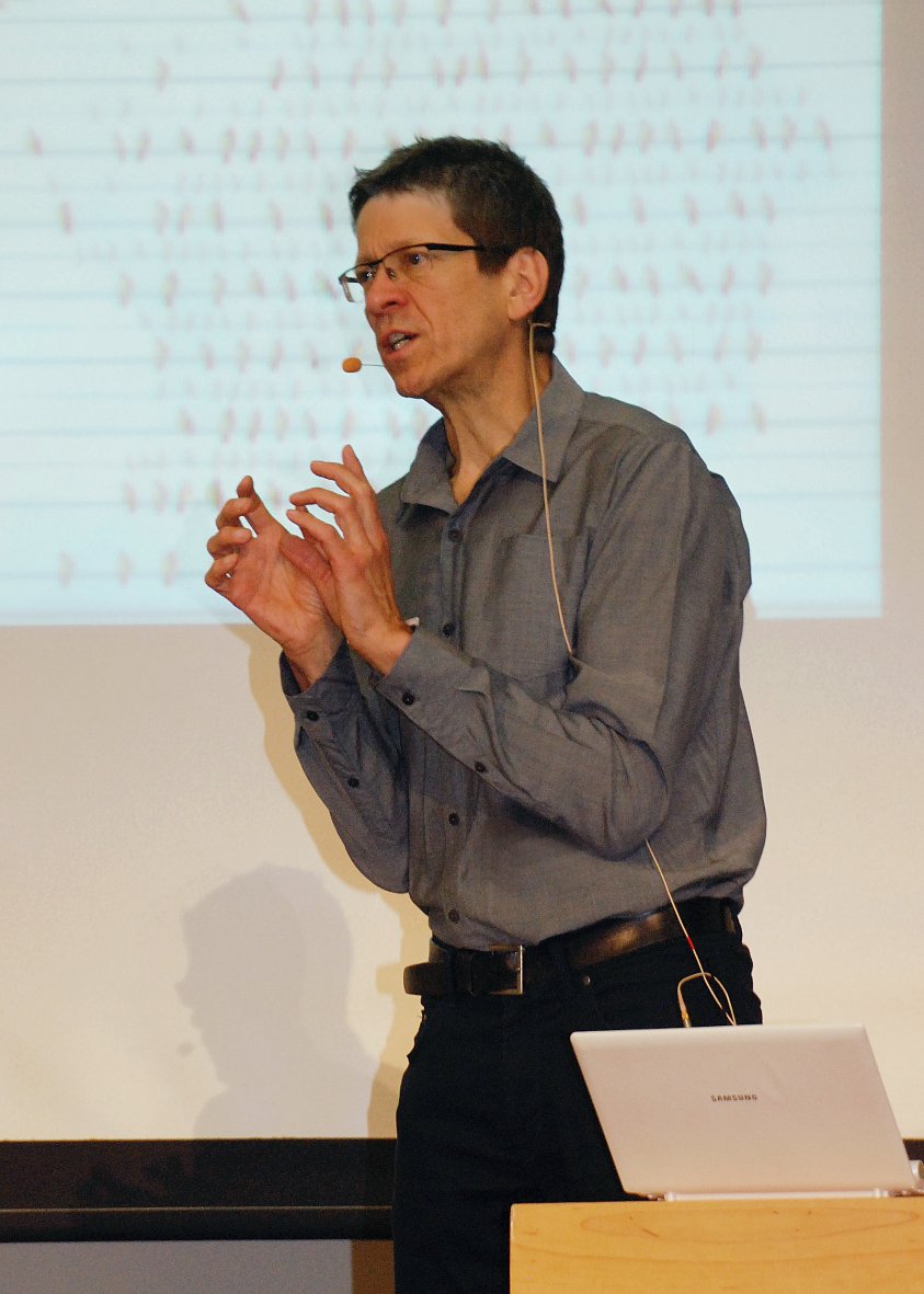 Martin Korte erklärte, wie Hirne trotz Alterung in manchen Bereichen immer besser werden, Foto: © Karin Becker