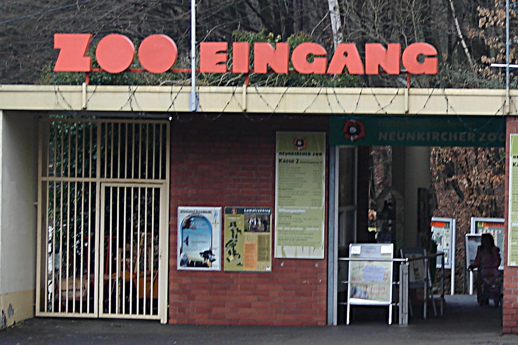 Eingang des Neunkircher Zoos, Foto: © Archiv GAP