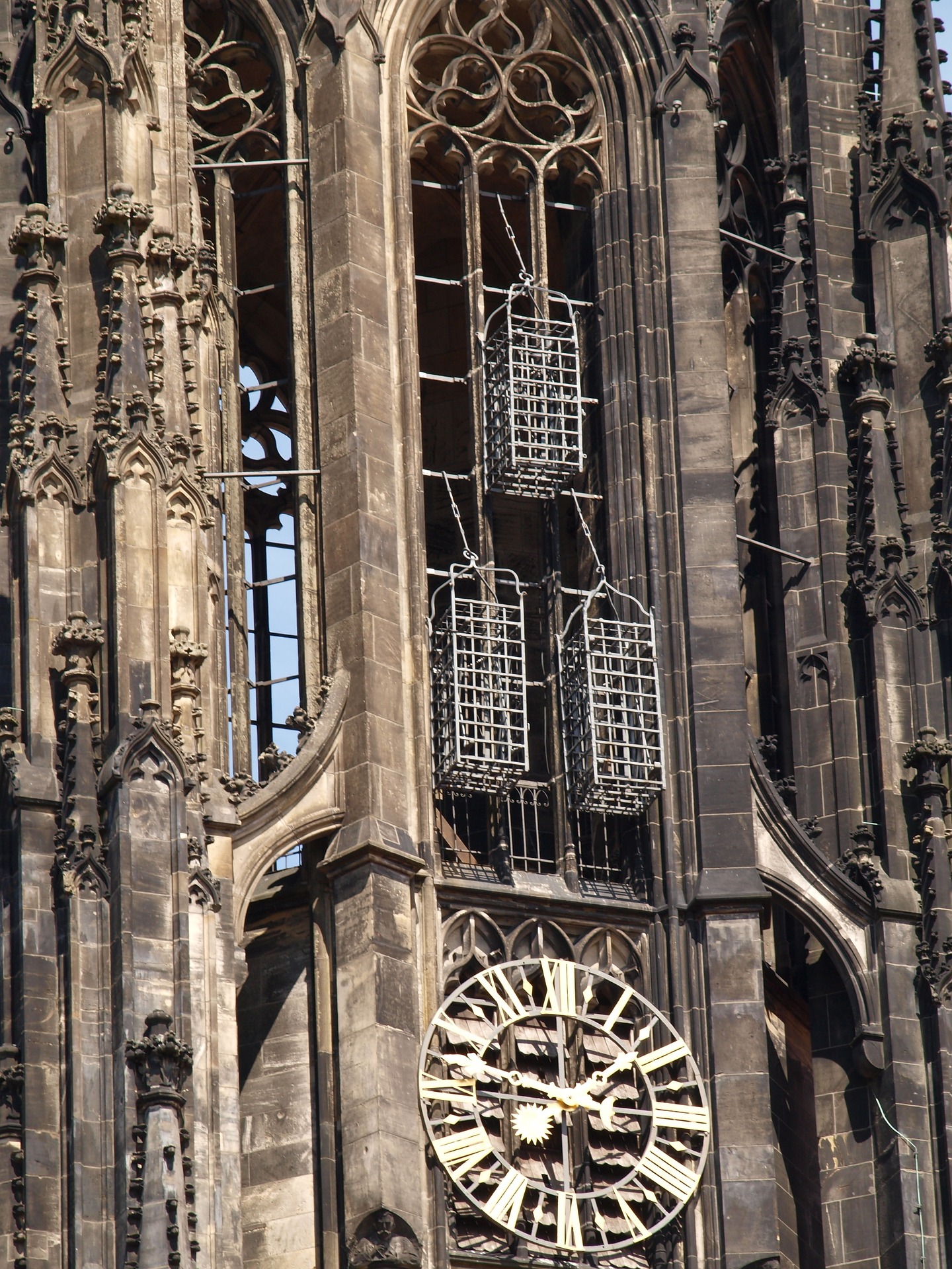 "Ketzerkäfige" an der Lambertikirche