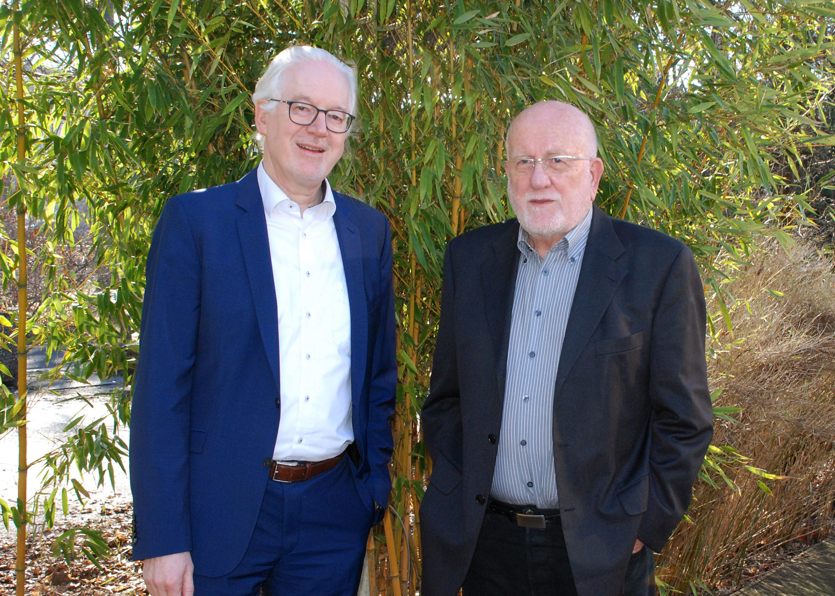 Präsident der Diakonie Bayern Michael Bammessel (li.) und der Journalist und kirchenkritischer Autor Peter Henkel (re.), Foto: © Karin Becker