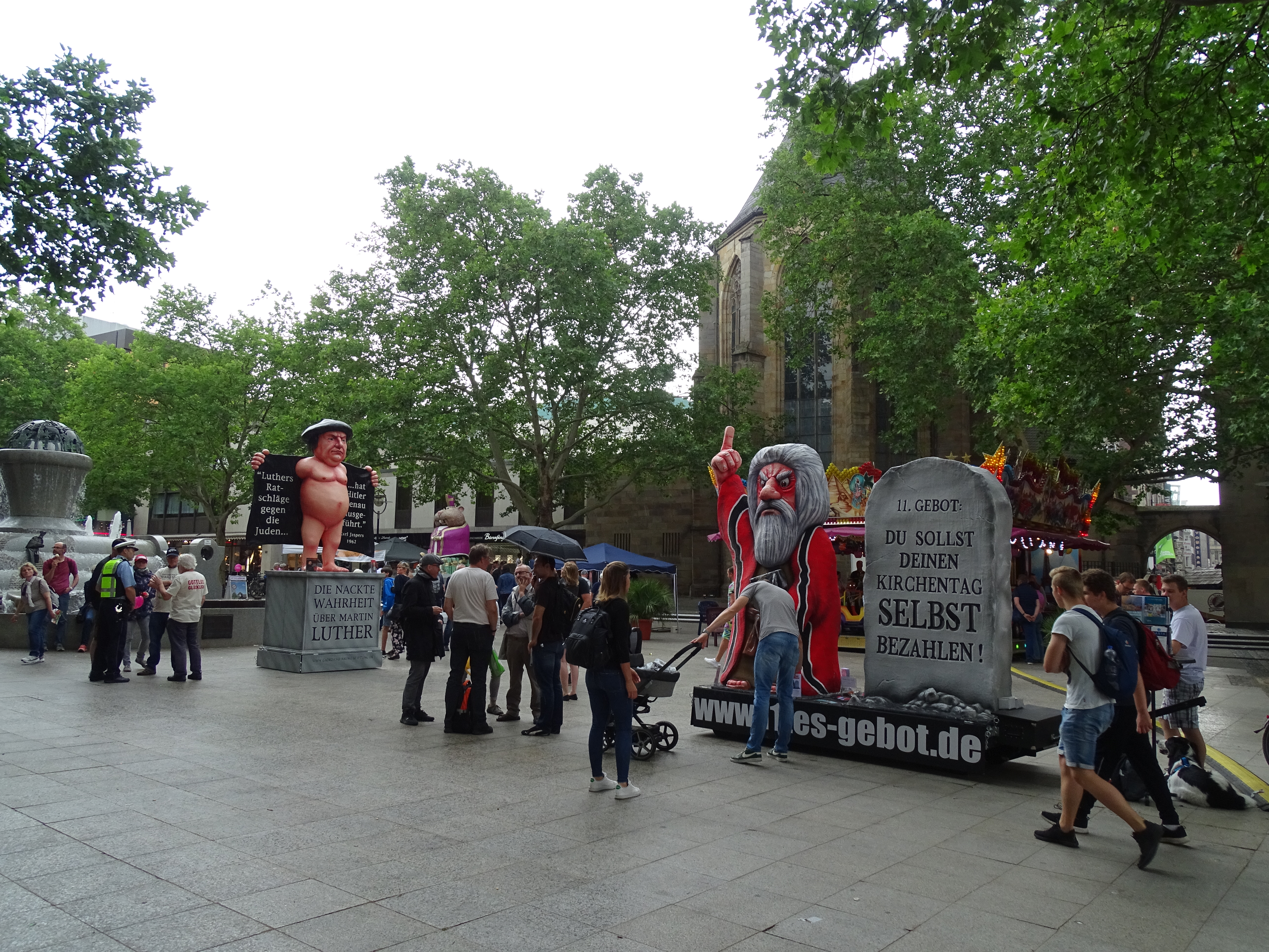 Moses, Luther und der Geldhamster, Foto: © Daniela Wakonigg