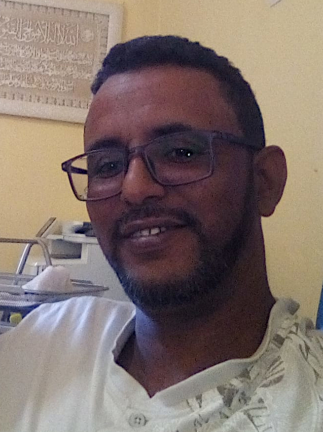 Ahmed Mohamed El Moctar hat das christliche Begräbnis eines Freundes in einer säkularen WhatsApp-Gruppe geteilt. Dafür sitzt er seit über vier Monaten im Gefängnis. Foto: privat / Facebook