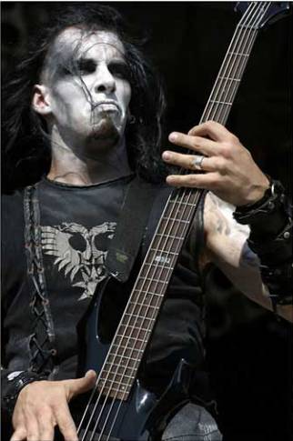 Tomasz "Orion" Wróblewski von der polnischen Band Behemoth, Foto: ©&nbsp;Adam Jędrysik, Wikipedia&nbsp; (CC BY-SA 2.5)