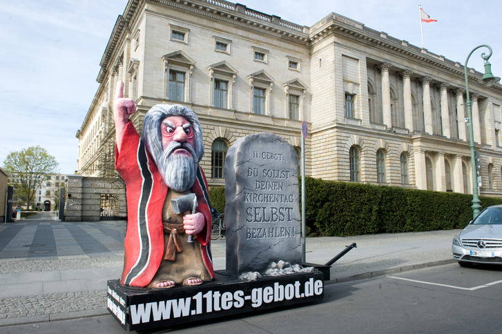 Das 11. Gebot: Du sollst deinen Kirchentag selber finanzieren, Foto: © Evelin Frerk