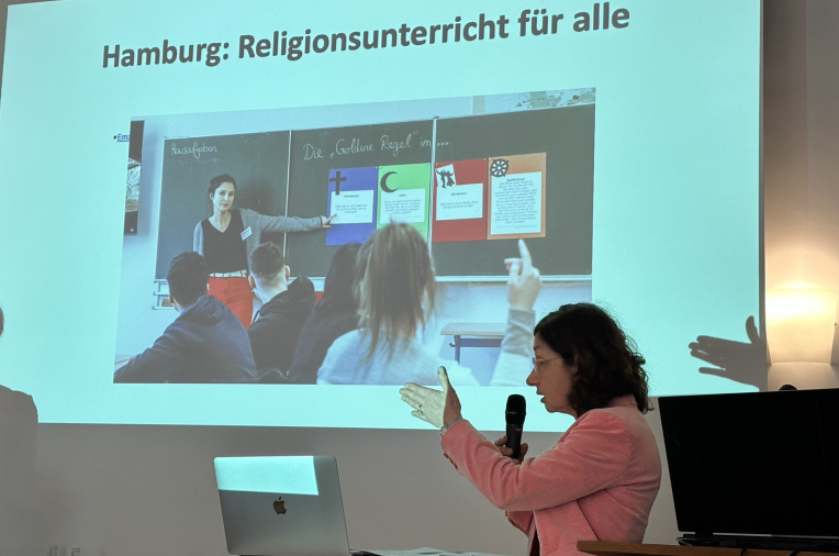 Präsentation „Religionsunterricht für alle“