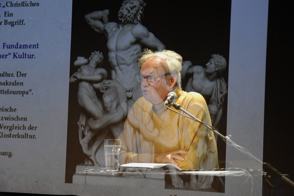 Rolf Bergmeier spricht über die "Legende vom christlichen Abendland"