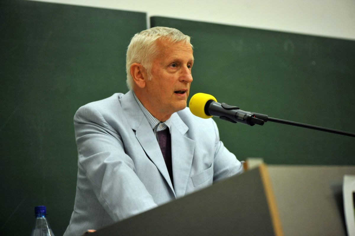 Uwe-Christian Arnold