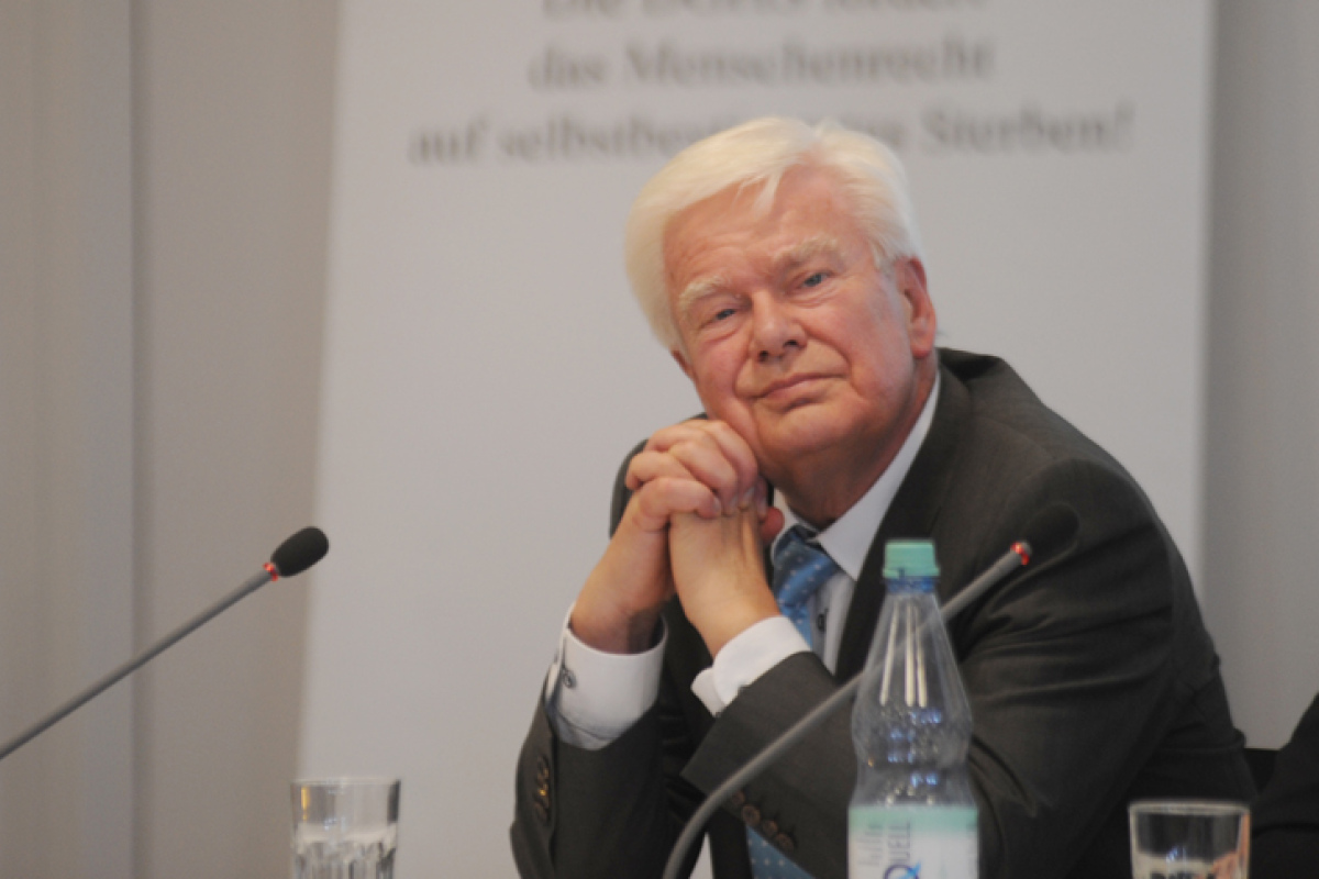 Prof. em. Dr. jur. Rolf Dietrich Herzberg