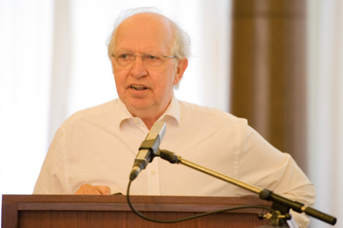 Dr. Carsten Frerk stellt die Ergebnisse der neuen Studie vor