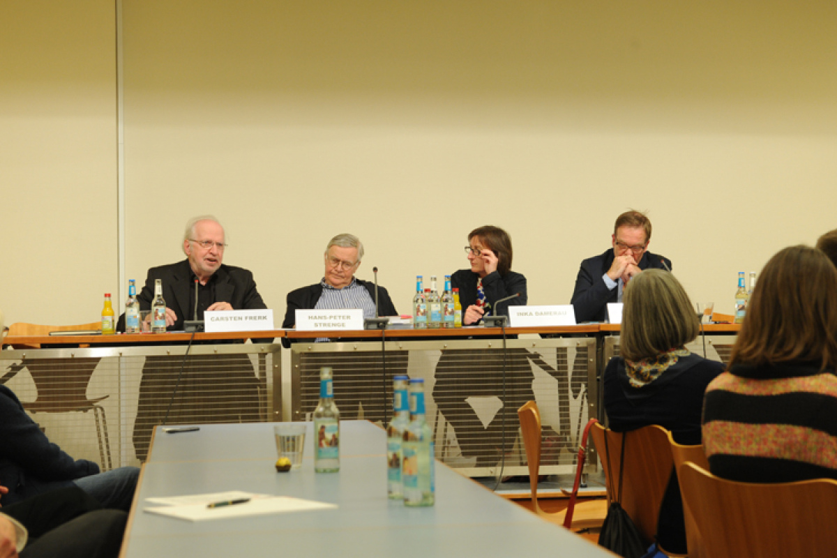 "Kirche und Geld - ein strittiges Thema" - Carsten Frerk, Hans Peter Strenge, Inka Damerau, Stephan Dreyer  