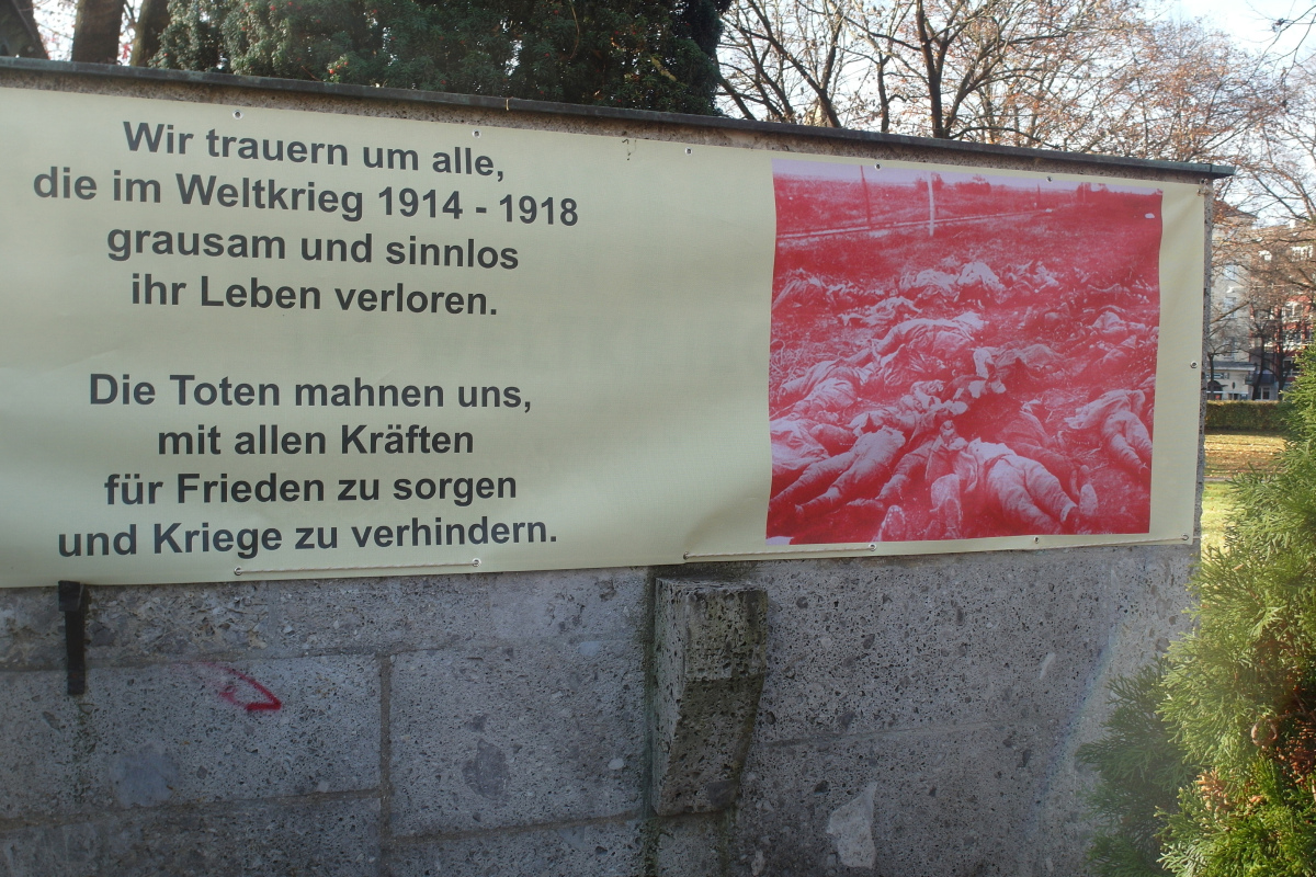 Transparent überdeckt Inschrift