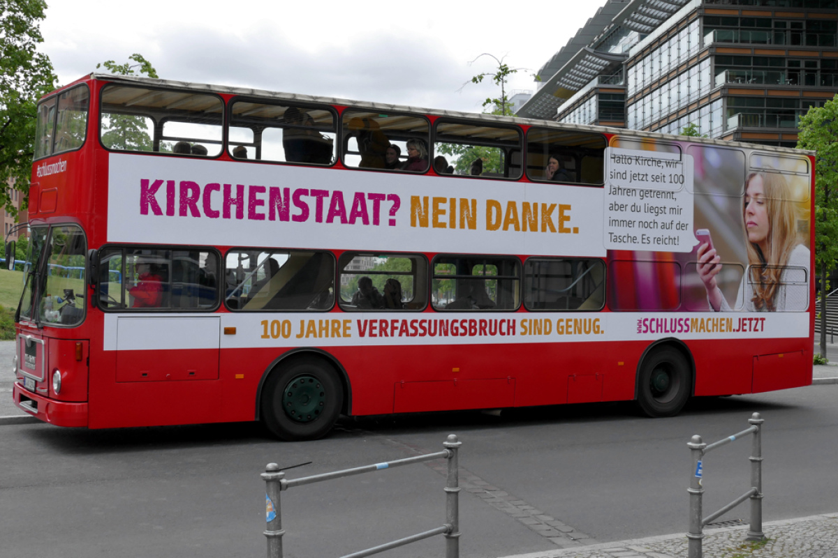 So stand der Bus zuerst am Rande des Potsdamer Platzes.
