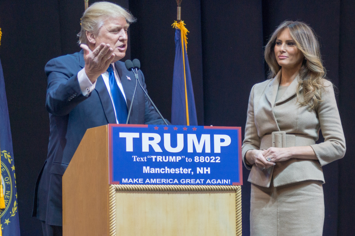 Trump und seine dritte Ehefrau Melania Trump bei einem Wahlkampfauftritt 2016