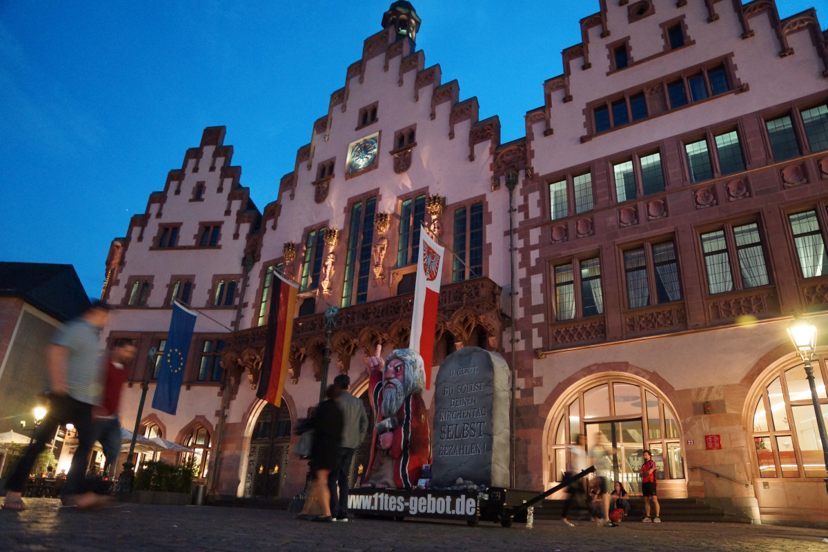 "11. Gebot" auf dem Frankfurter Römer