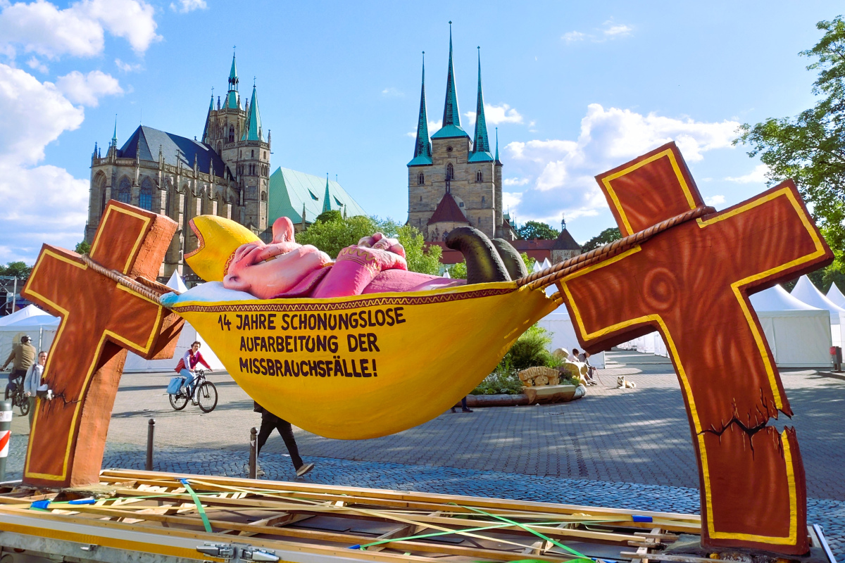 Der Hängemattenbischof in Erfurt