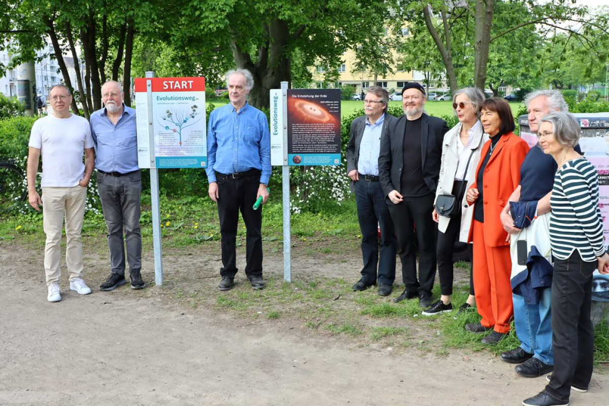 Bei der Eröffnung des Evolutionswegs in Köln
