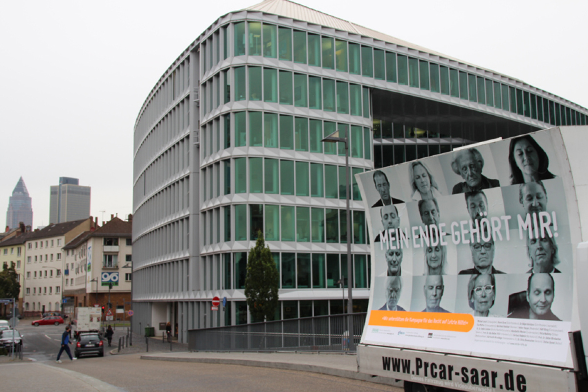 Kampagnen-Car in Frankfurt/M.
