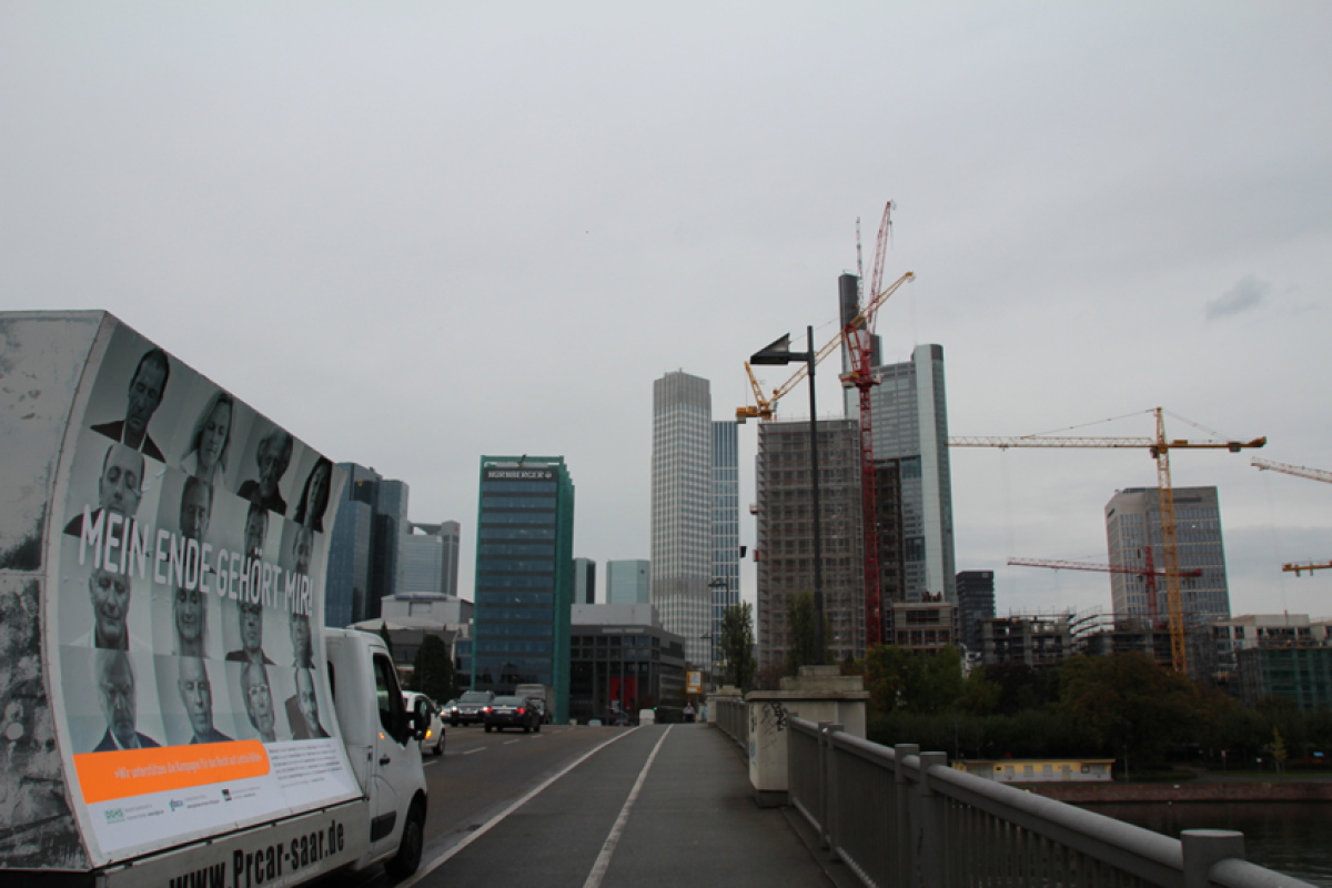 Kampagnen-Car in Frankfurt/M.