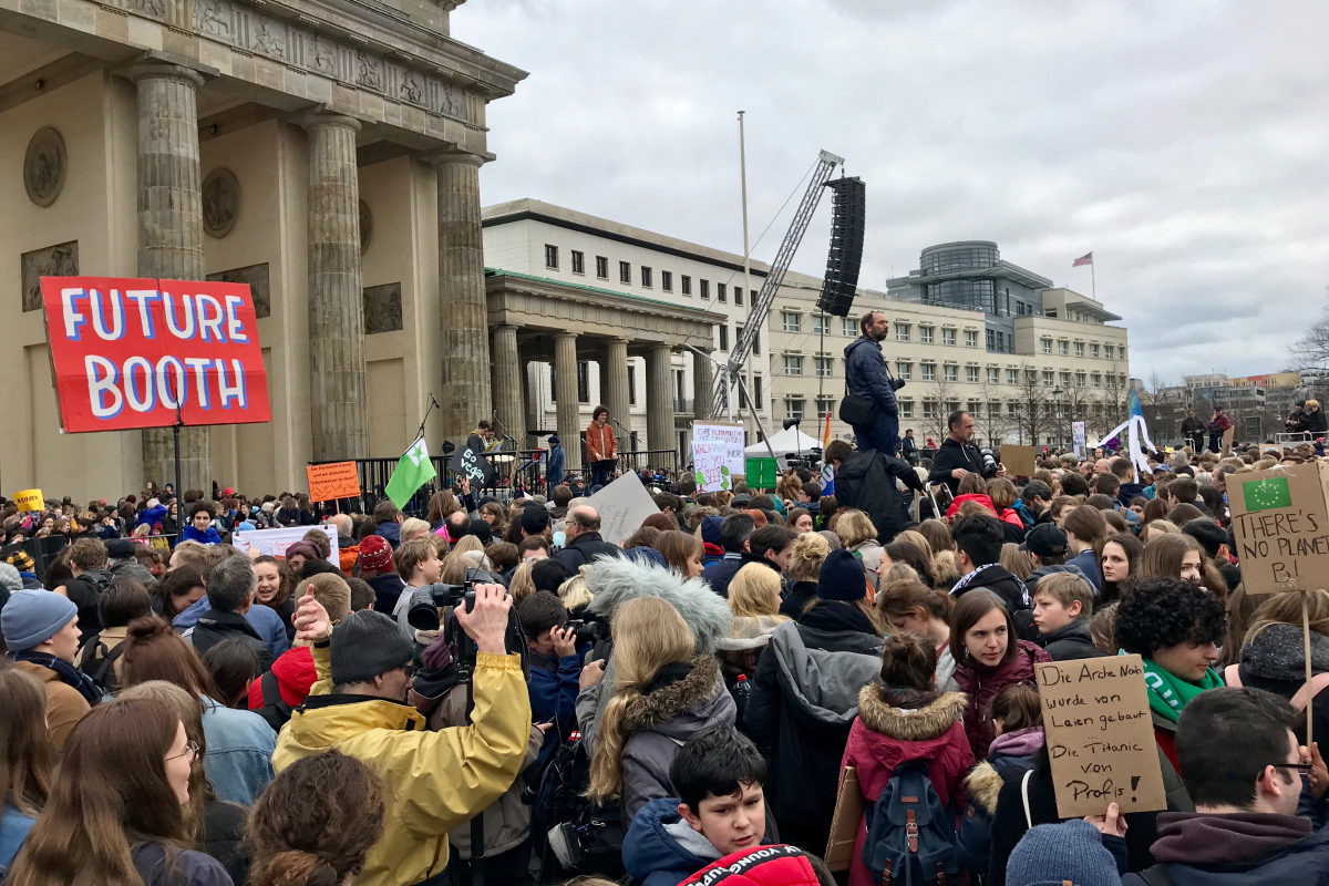 "Friday for Future"-Demonstration am Brandenburger Tor