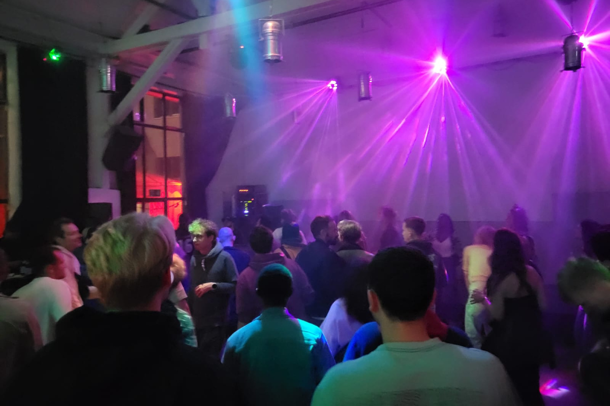 Tanzende in der "Kantine Konstanz"