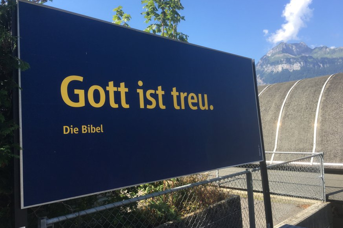 Ein Missionsplakat zu Ehren Gottes.