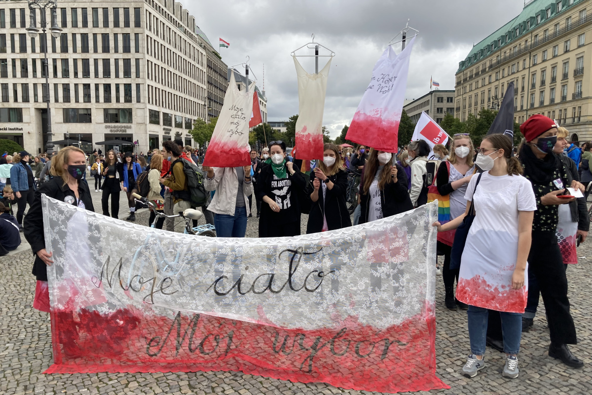 Mit dabei waren auch Demonstrantinnen aus Polen