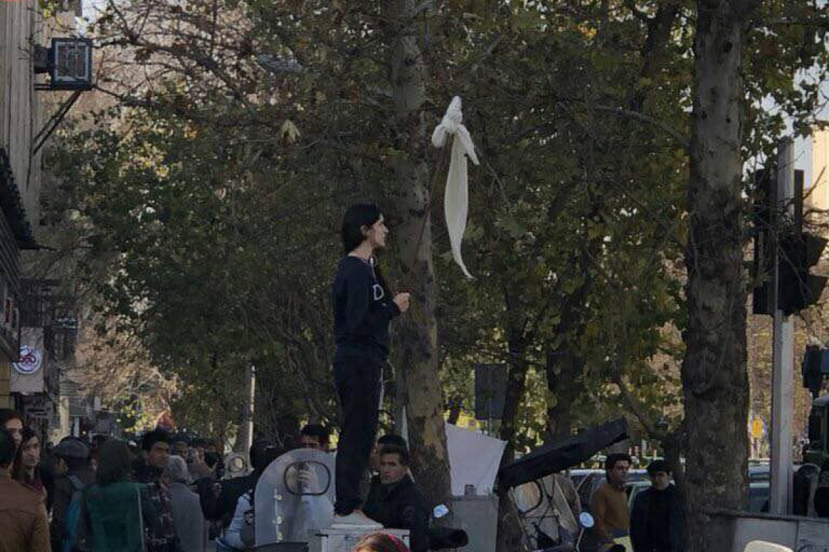 "Das Mädchen von der Enghelab-Straße"