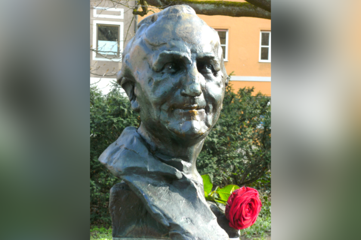 Büste von Max Josef Metzger