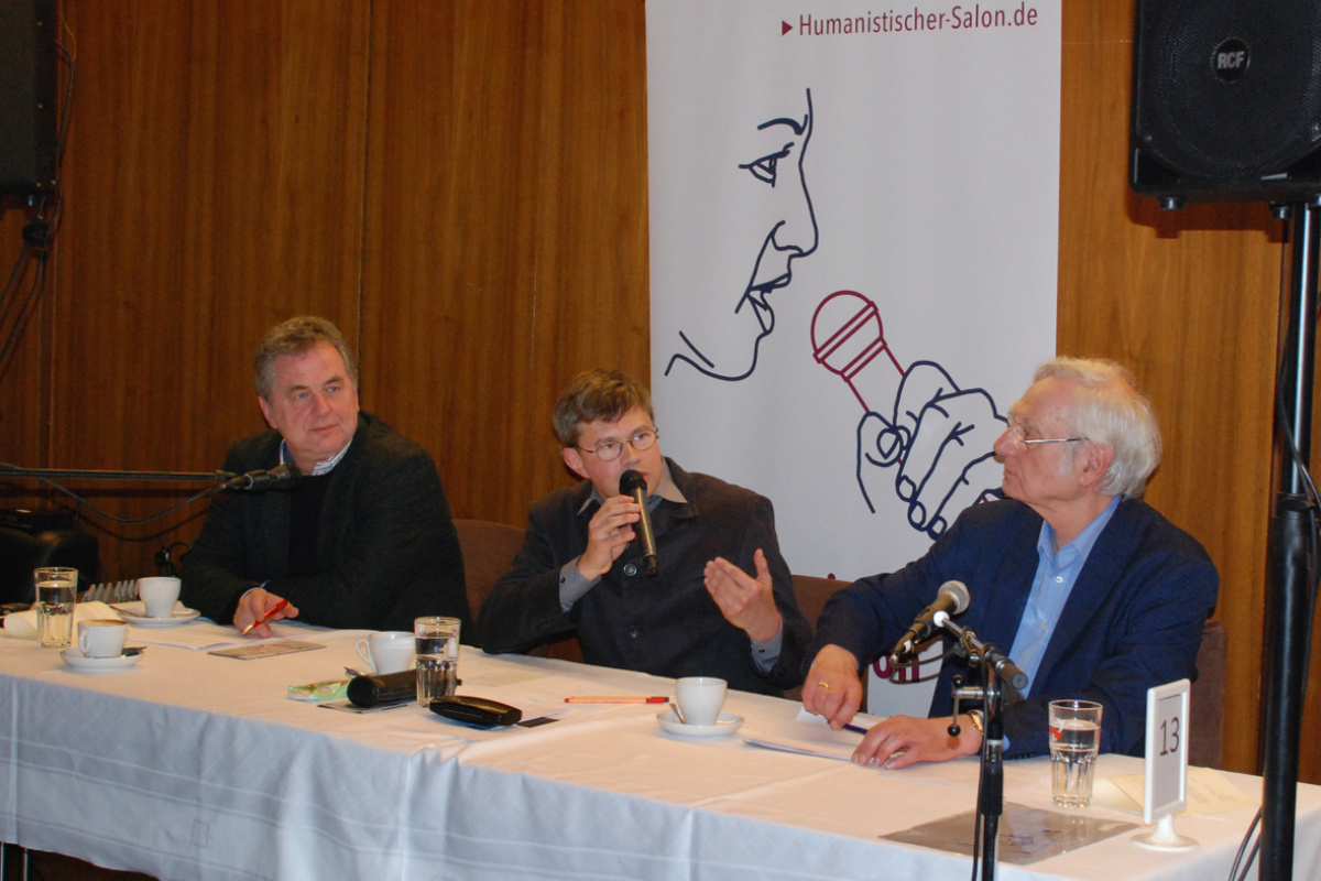 Frank Erbguth, Helmut Fink (Moderator), Dieter Birnbacher (v.r.n.l.)