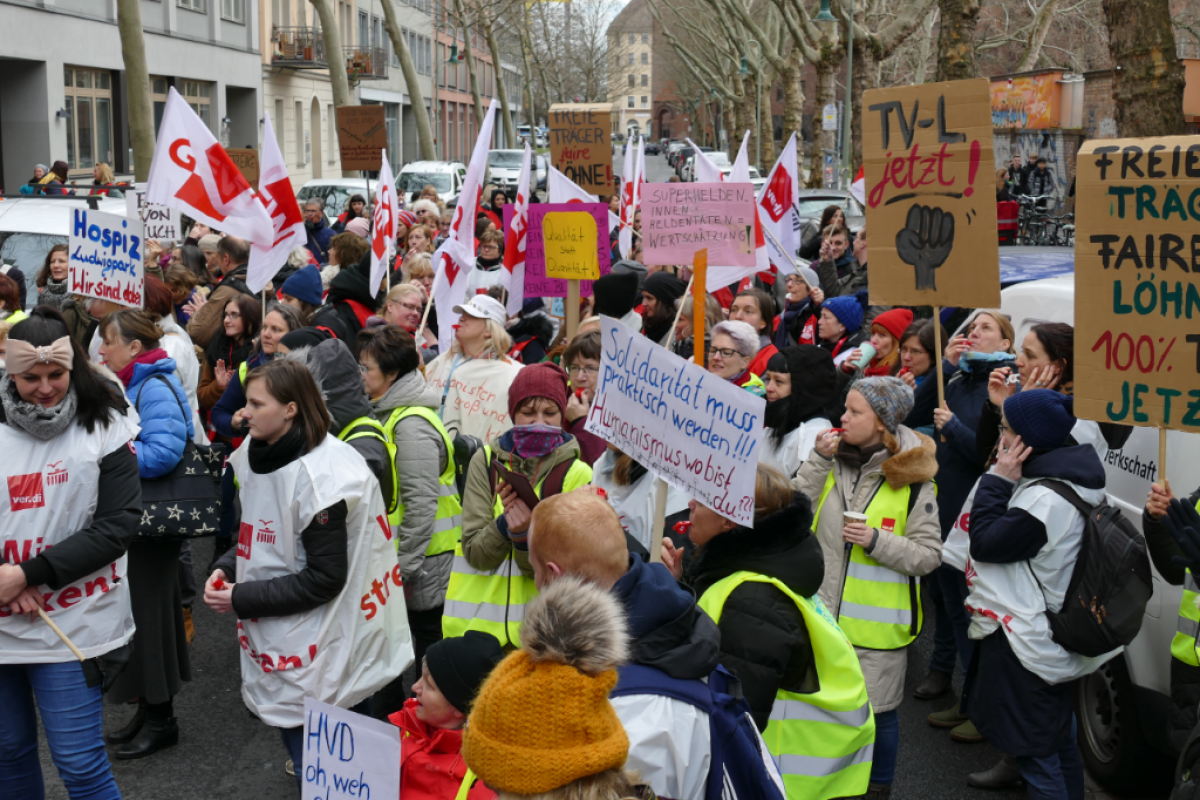 Warnstreik der Mitarbeiter*innen des HVD Berlin-Brandenburg