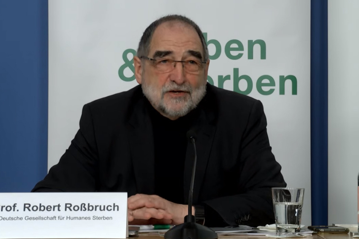 Prof. Robert Rossbruch