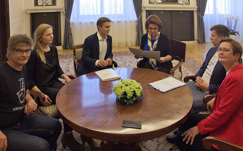 Einreichung des Gesetzprojekts bei der Sejm-Vorsitzenden, Frau Małgorzata Kidawa-Błońska